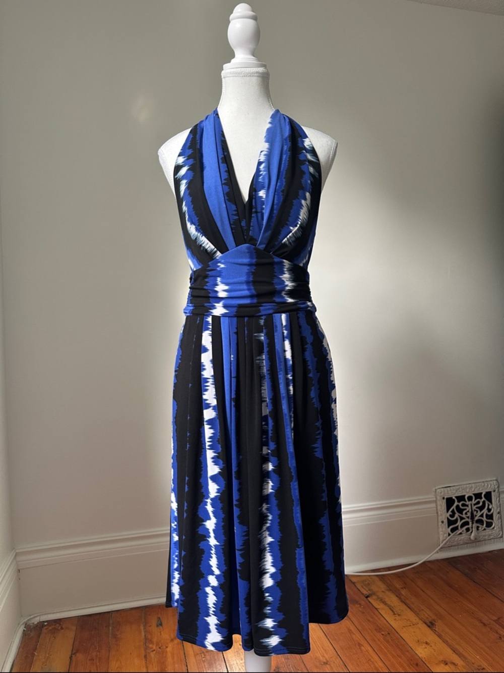 LE CHATEAU Y2K Banded Halter Neck Whimsygoth Wedding Guest Midi Dress‎ Small